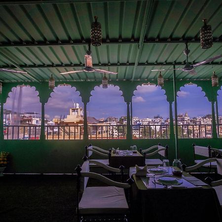 Island Tower Guest House Udaipur Bagian luar foto
