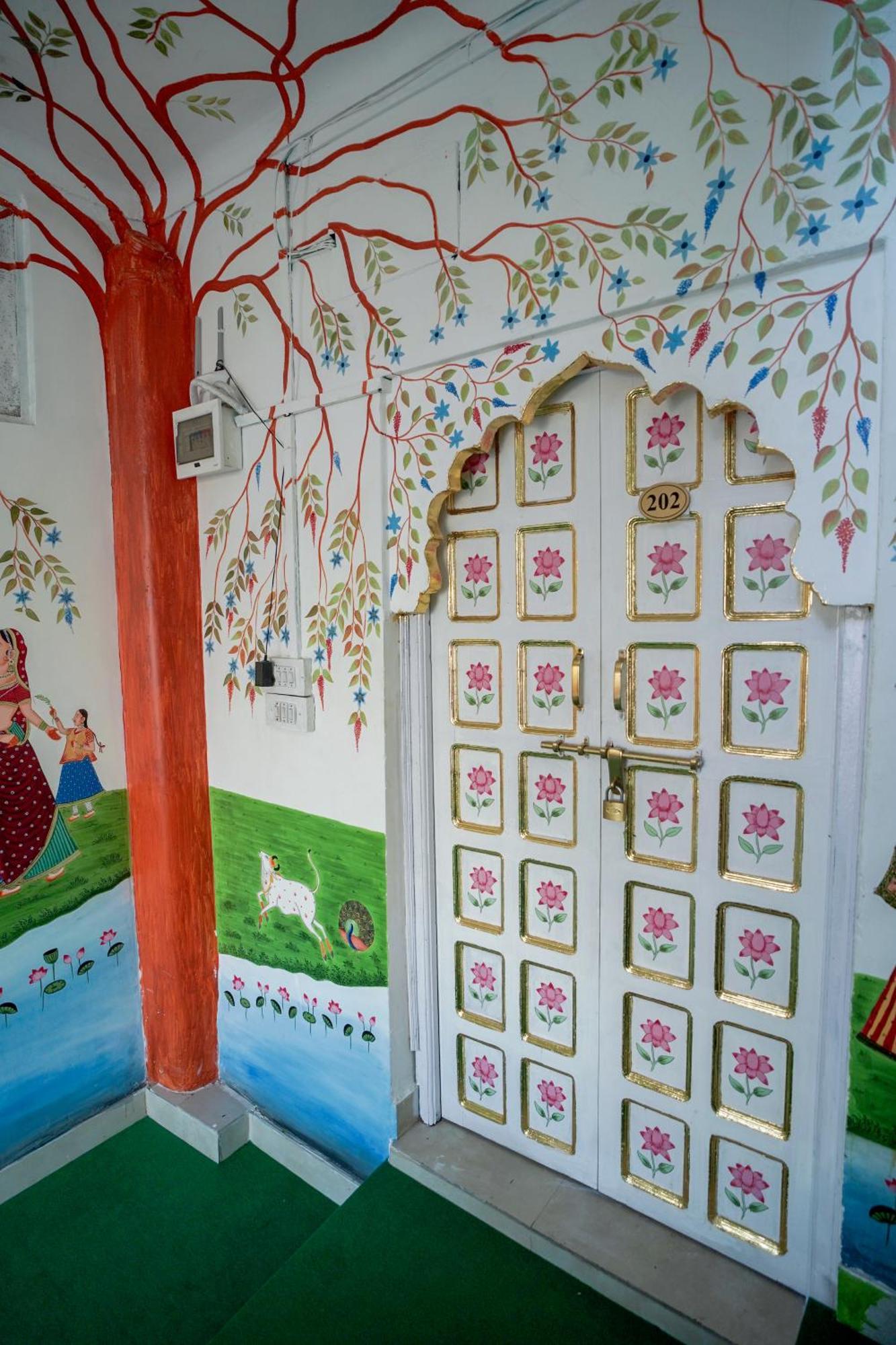 Island Tower Guest House Udaipur Bagian luar foto