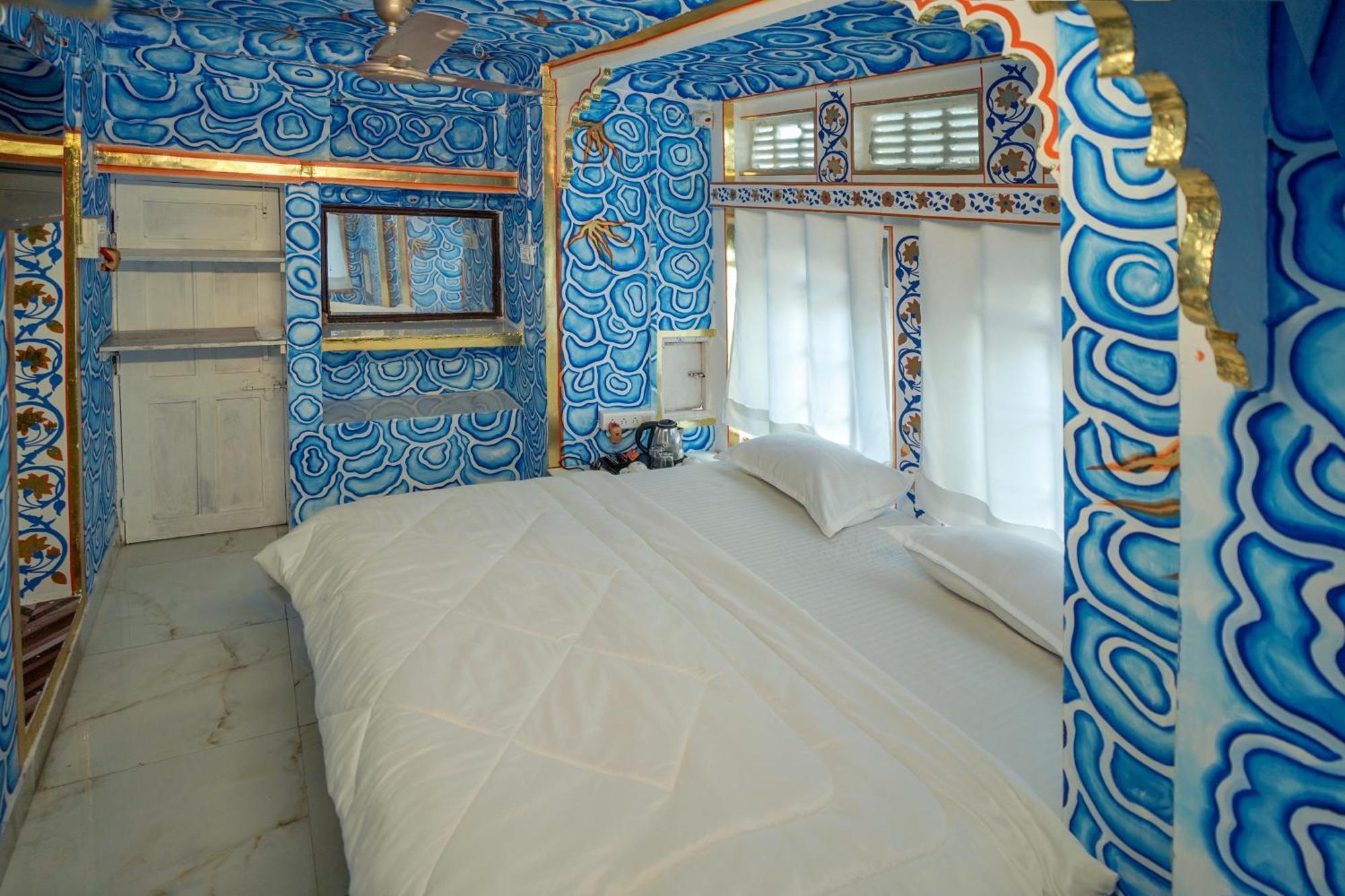 Island Tower Guest House Udaipur Bagian luar foto