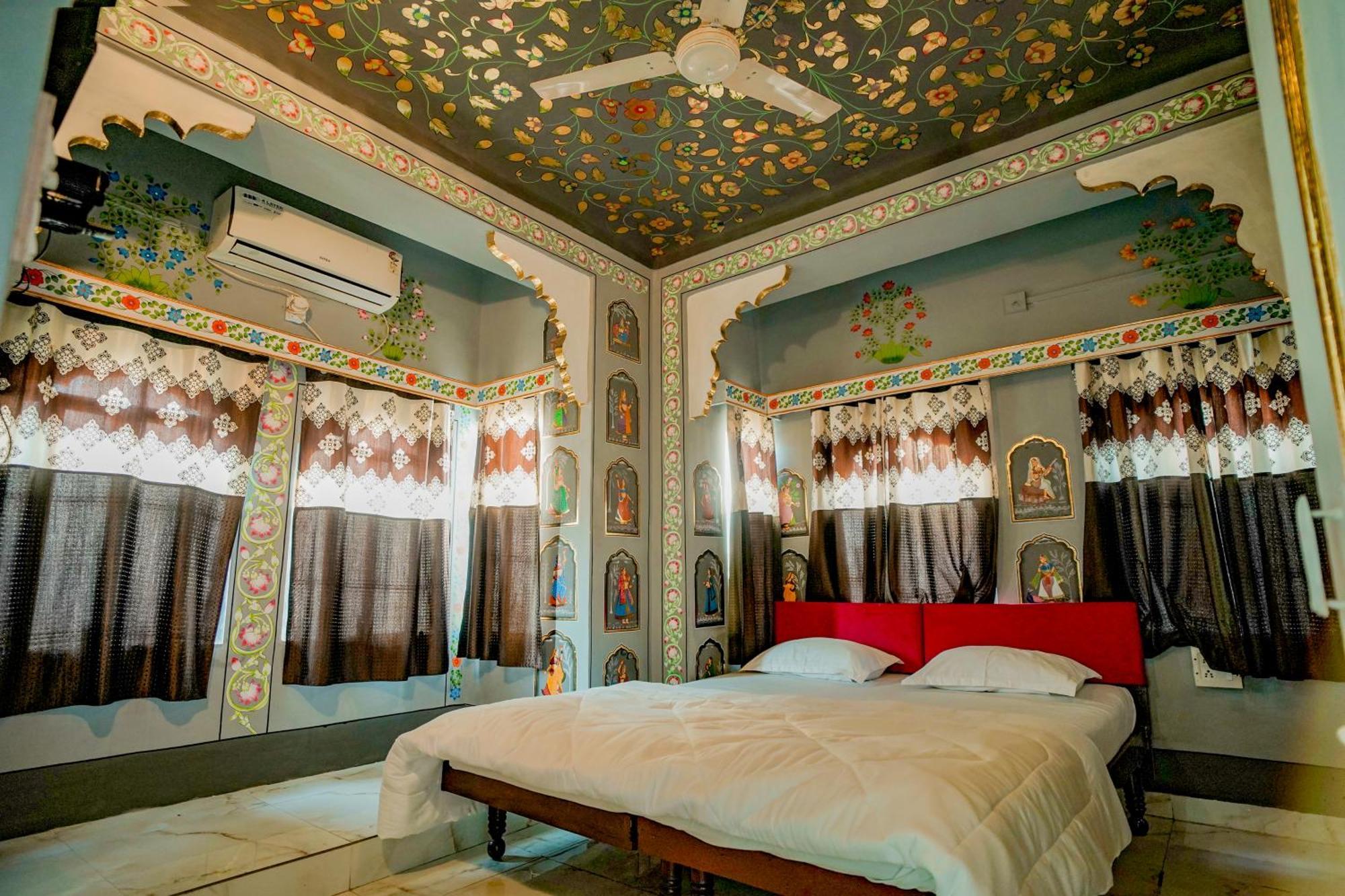 Island Tower Guest House Udaipur Bagian luar foto