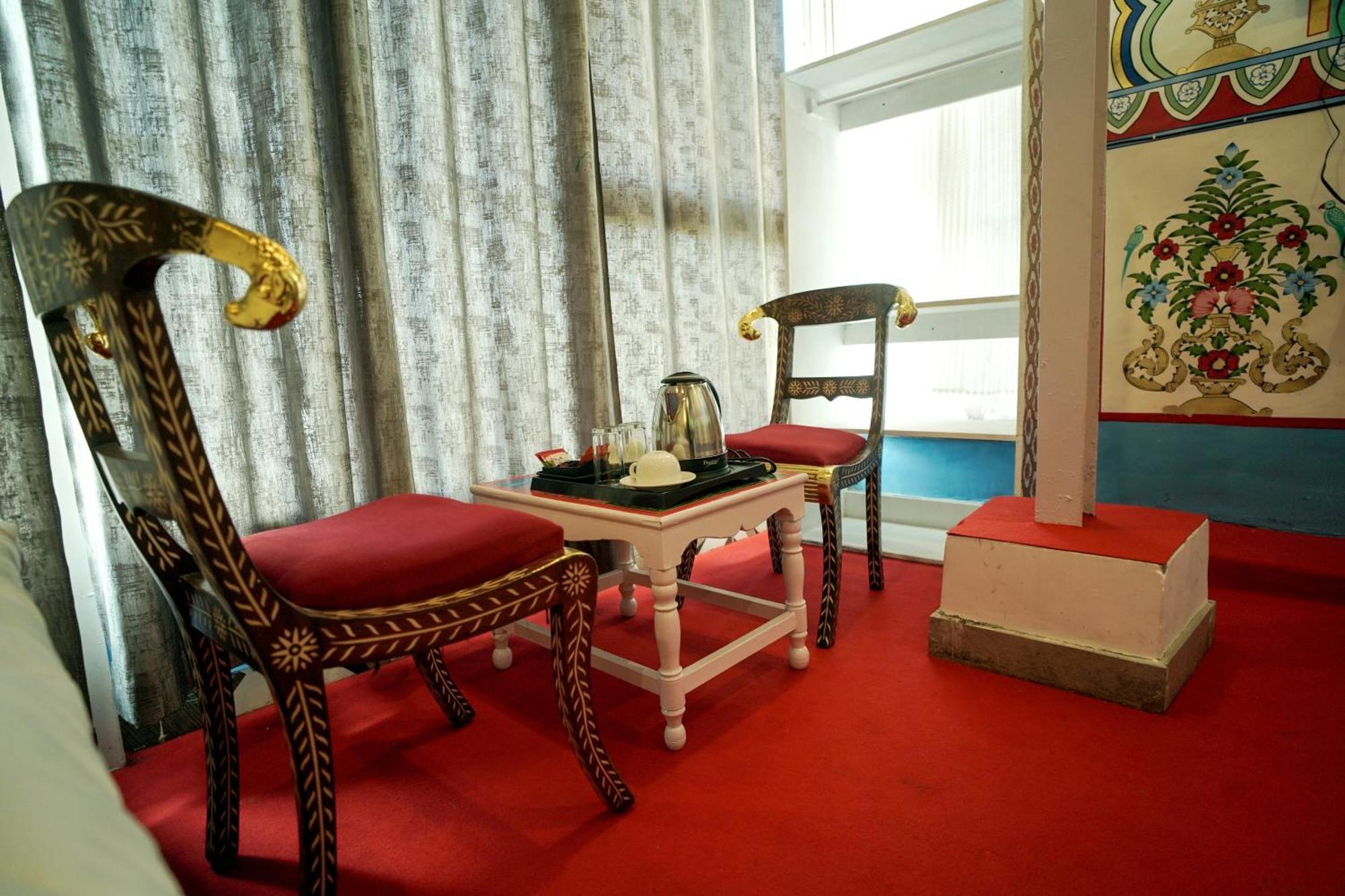 Island Tower Guest House Udaipur Bagian luar foto